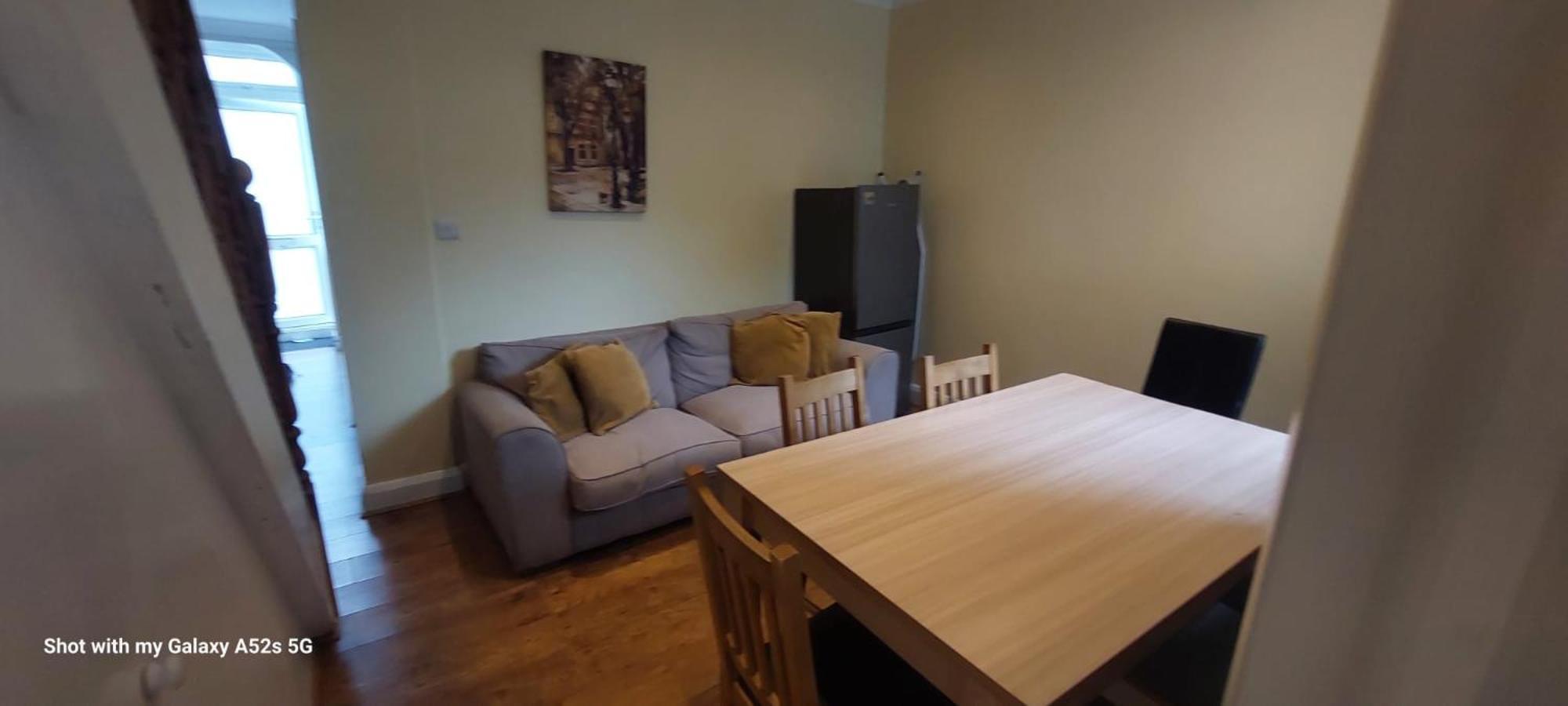 Three Bedroom House Lancaster Road لندن المظهر الخارجي الصورة